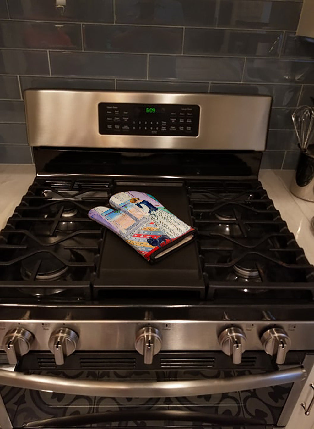 Lady with her Schipperke Oven Mitt Heat Resistant Thick Oven Mitt for Hot Pans and Oven, Kitchen Mitt Protect Hands, Cooking Baking Glove