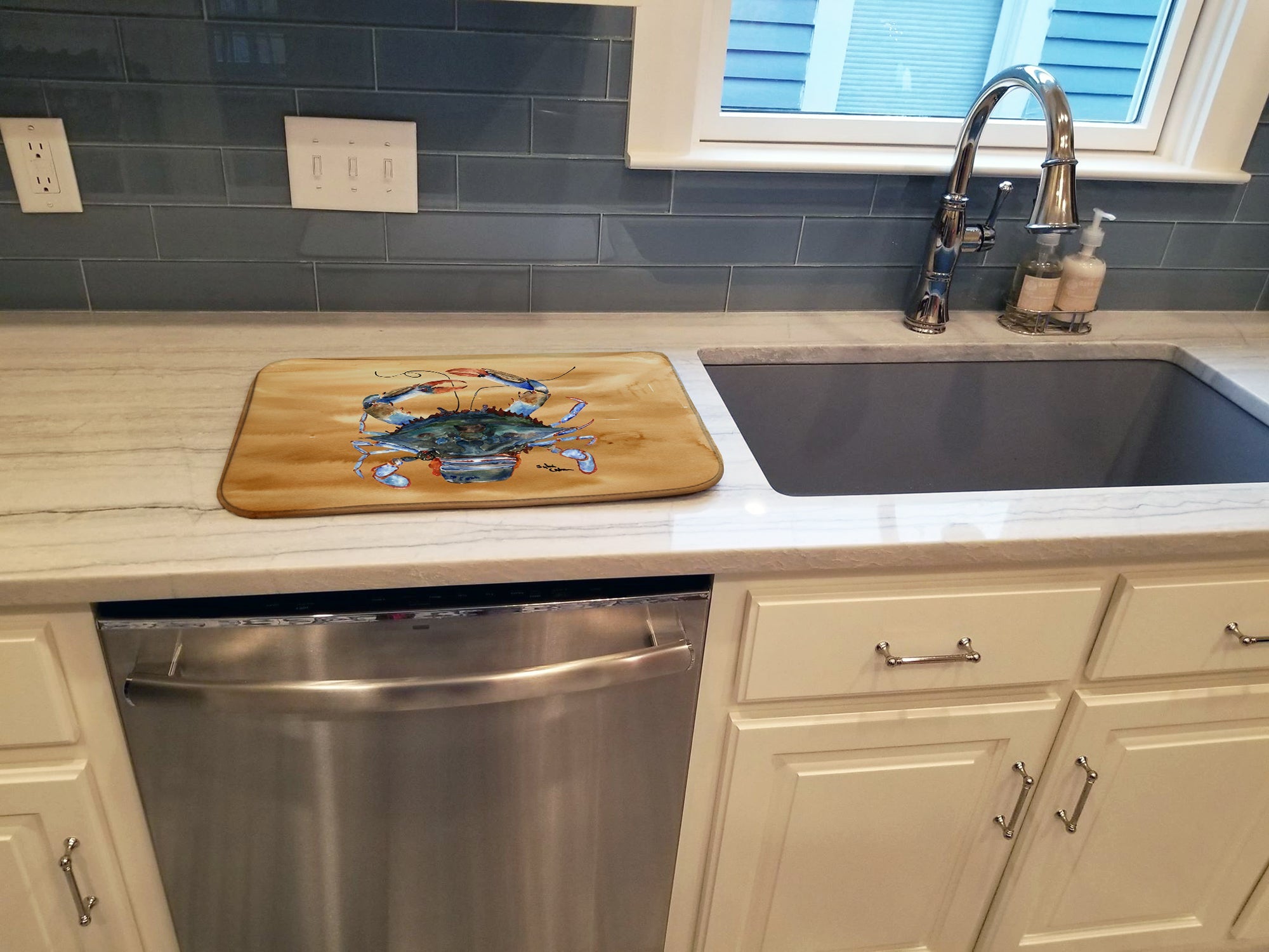Female Blue Crab Sandy Beach Dish Drying Mat Absorbent Dish Drying Mat Pad for Kitchen Counter Dish Drainer Mat for Countertop, 14 x 21", Multicolor