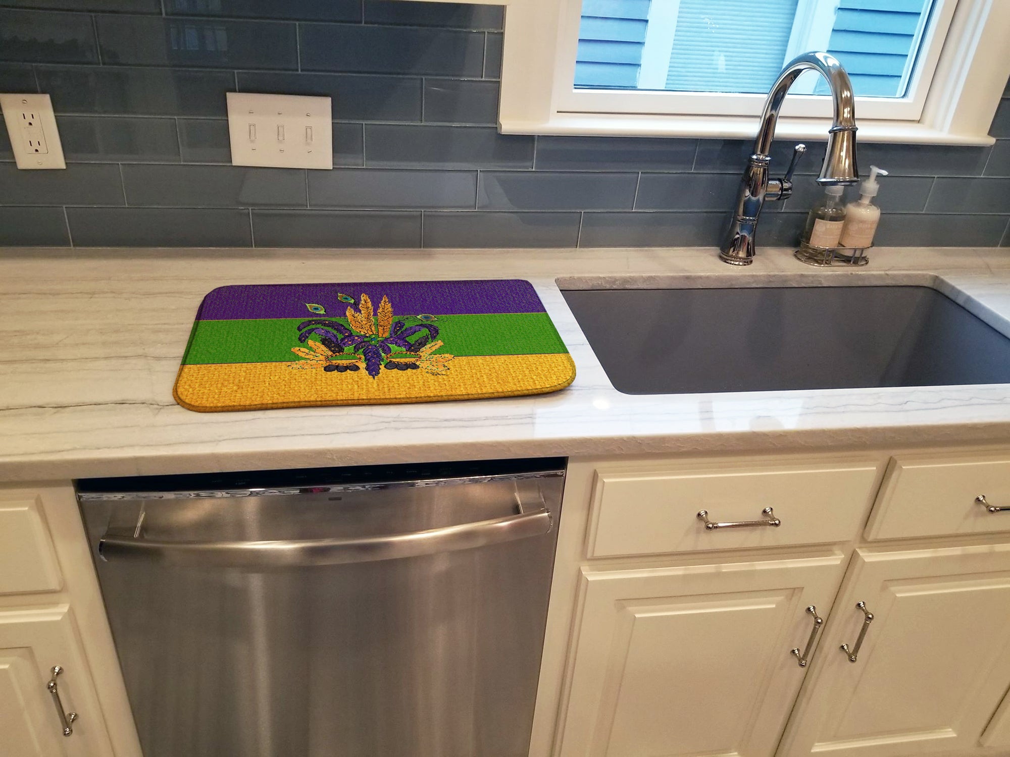 Mardi Gras Mask Dish Drying Mat Absorbent Dish Drying Mat Pad for Kitchen Counter Dish Drainer Mat for Countertop, 14 x 21", Multicolor