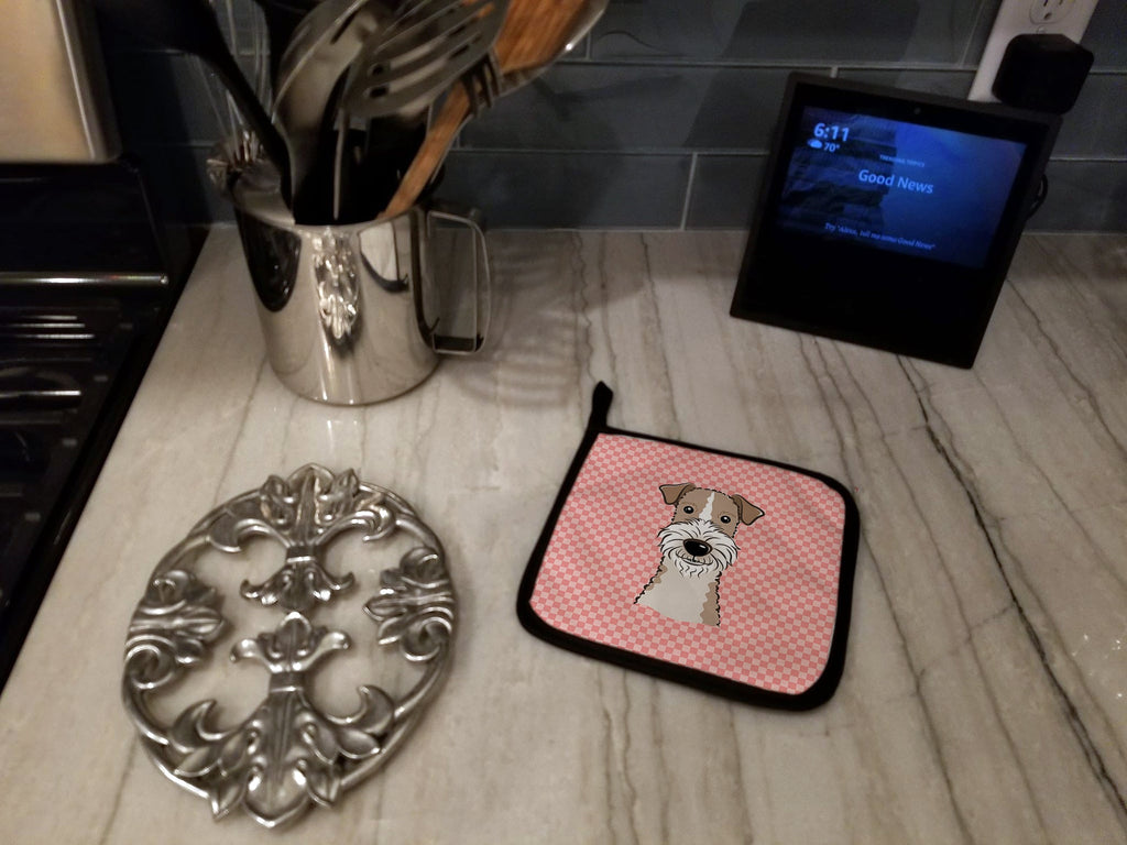 Checkerboard Pink Wire Haired Fox Terrier Pot Holder Set of 2 Heat Resistant Quilted Hot Pads 7.5 x 7.5 Inch, Insulated Kitchen Trivets for Cooking & Baking