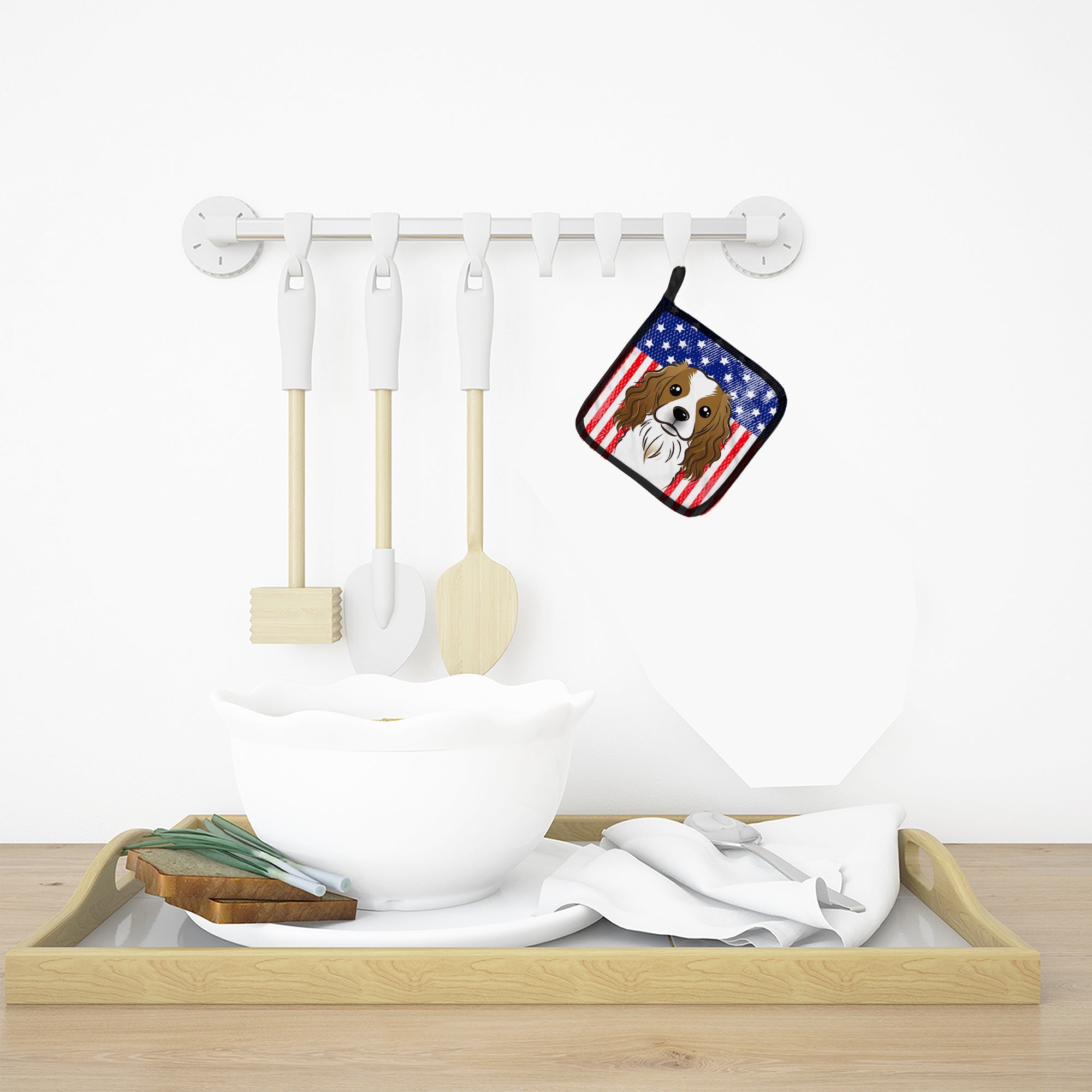 American Flag and Cavalier Spaniel Pot Holder Set of 2 Heat Resistant Quilted Hot Pads 7.5 x 7.5 Inch, Insulated Kitchen Trivets for Cooking & Baking
