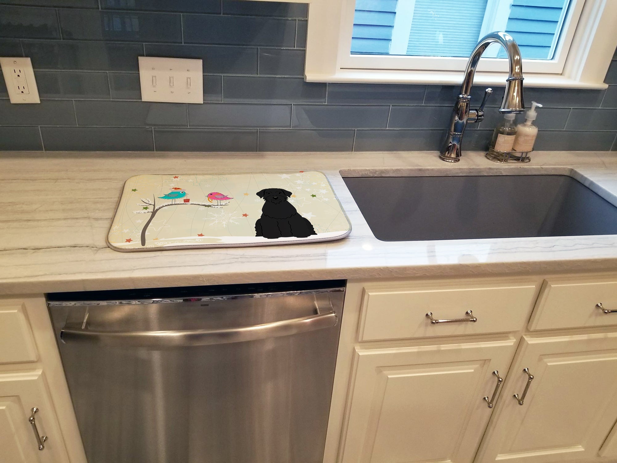 Christmas Presents between Friends Schnauzer - Giant Dish Drying Mat Absorbent Dish Drying Mat Pad for Kitchen Counter Dish Drainer Mat for Countertop, 14 x 21", Multicolor