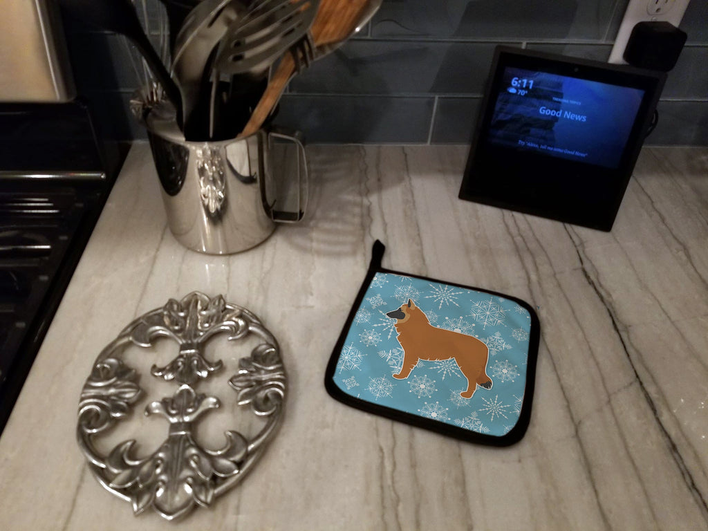 Winter Snowflake Belgian Shepherd Pot Holder Set of 2 Heat Resistant Quilted Hot Pads 7.5 x 7.5 Inch, Insulated Kitchen Trivets for Cooking & Baking