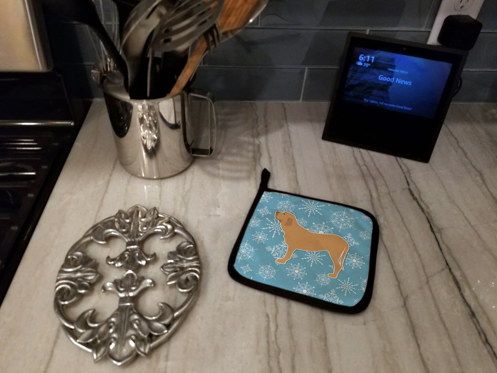 Winter Snowflake Fila Brasileiro Pot Holder Set of 2 Heat Resistant Quilted Hot Pads 7.5 x 7.5 Inch, Insulated Kitchen Trivets for Cooking & Baking