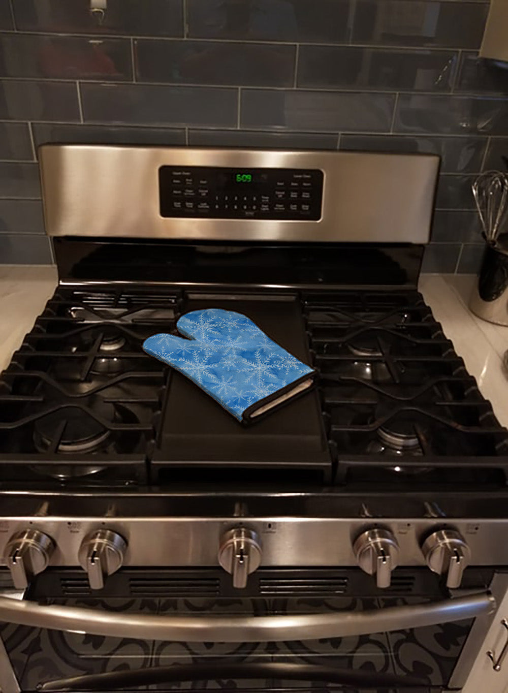 Watercolor Dark Blue Winter Snowflakes Oven Mitt Heat Resistant Thick Oven Mitt for Hot Pans and Oven, Kitchen Mitt Protect Hands, Cooking Baking Glove