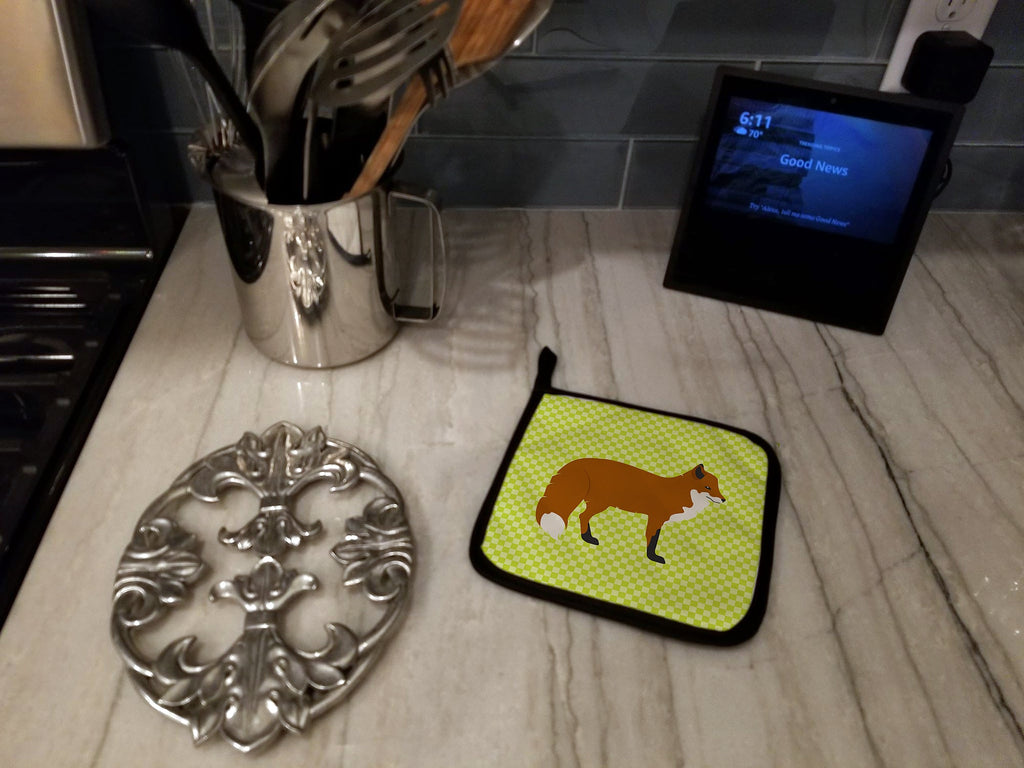 Red Fox Green Pot Holder Set of 2 Heat Resistant Quilted Hot Pads 7.5 x 7.5 Inch, Insulated Kitchen Trivets for Cooking & Baking