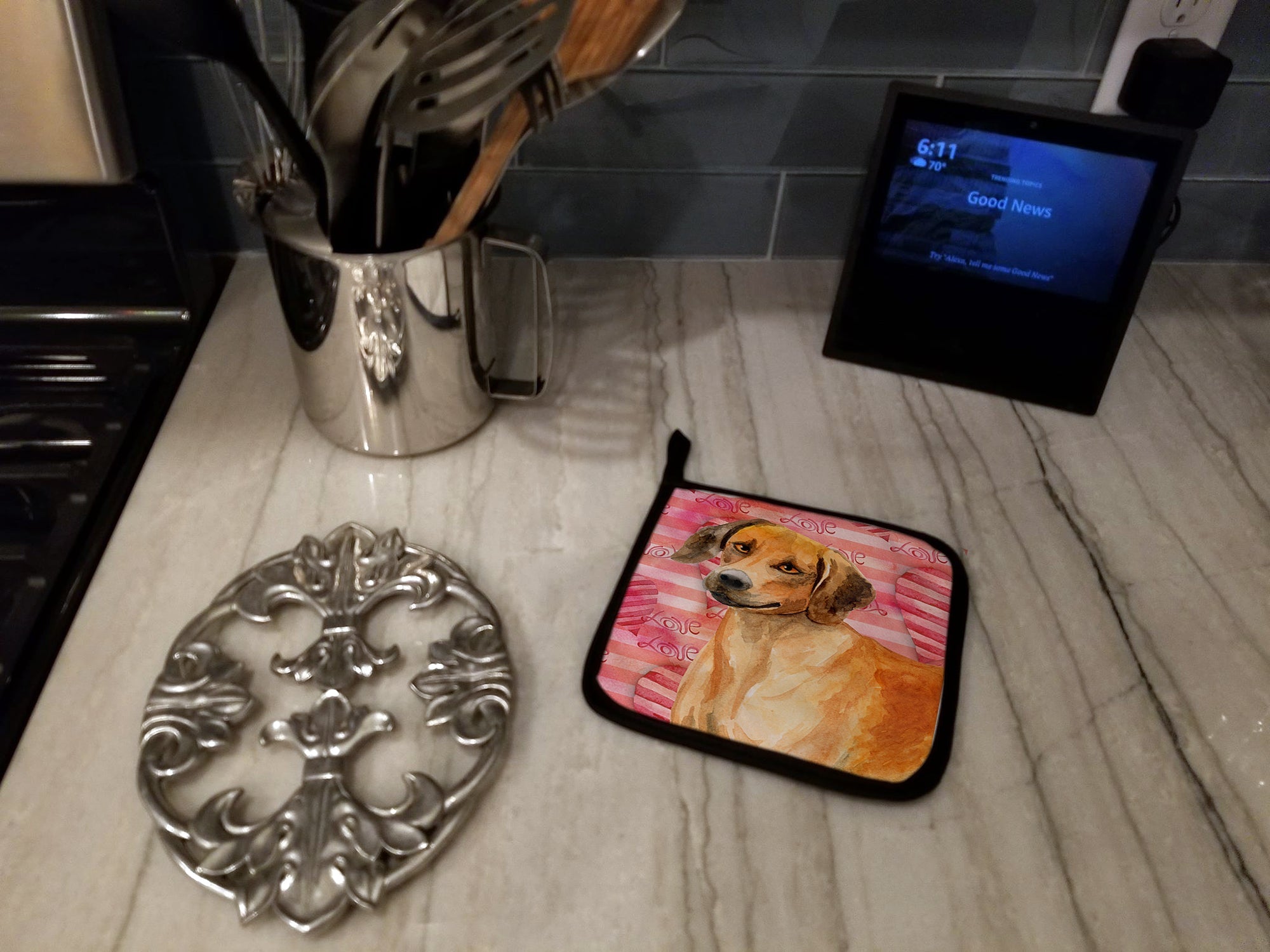 Rhodesian Ridgeback Love Pot Holder Set of 2 Heat Resistant Quilted Hot Pads 7.5 x 7.5 Inch, Insulated Kitchen Trivets for Cooking & Baking