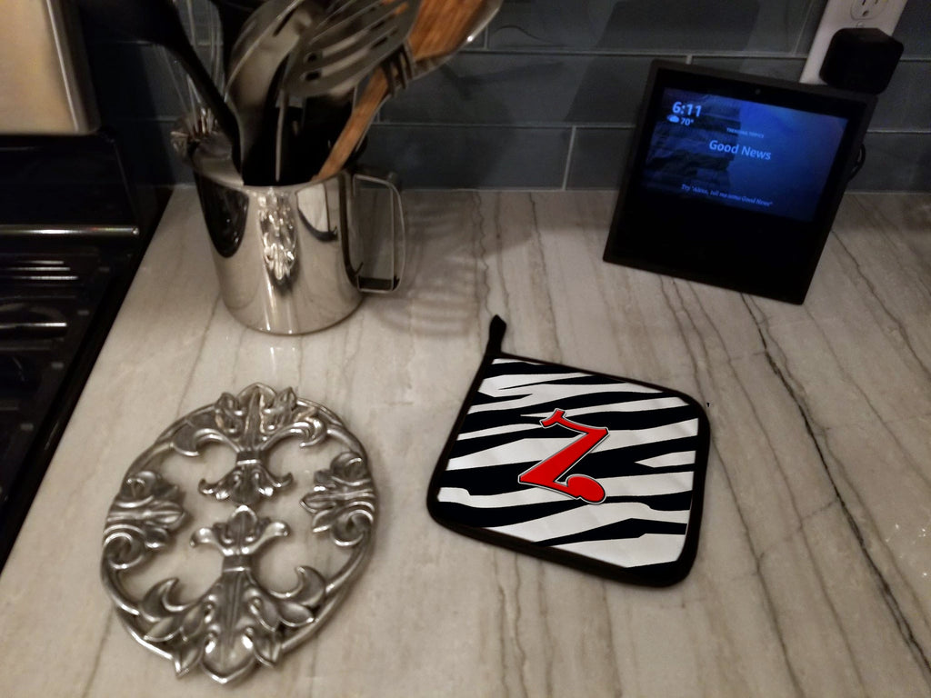 Letter Z Initial Monogram - Zebra Red Pot Holder Set of 2 Heat Resistant Quilted Hot Pads 7.5 x 7.5 Inch, Insulated Kitchen Trivets for Cooking & Baking