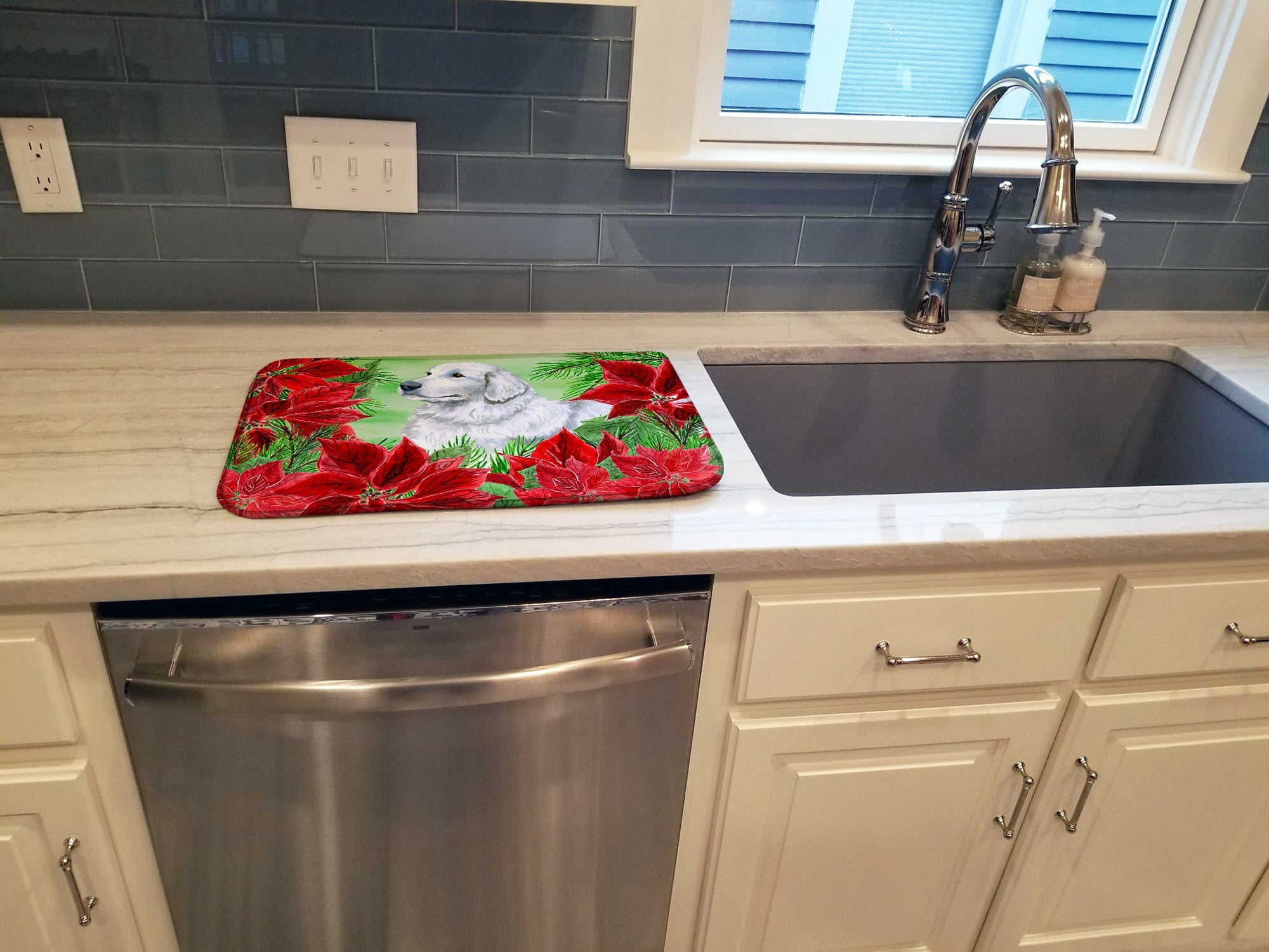 Maremma Sheepdog Poinsettas Dish Drying Mat Absorbent Dish Drying Mat Pad for Kitchen Counter Dish Drainer Mat for Countertop, 14 x 21", Multicolor