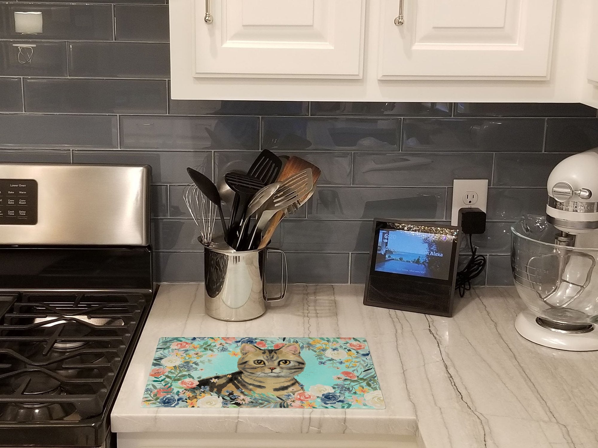 American Shorthair Brown Tabby Spring Flowers Cutting Board Tempered Glass Kitchen Cutting Surface, Heat Resistant Chopping, Non-Slip Feet, Food Prep & Serving
