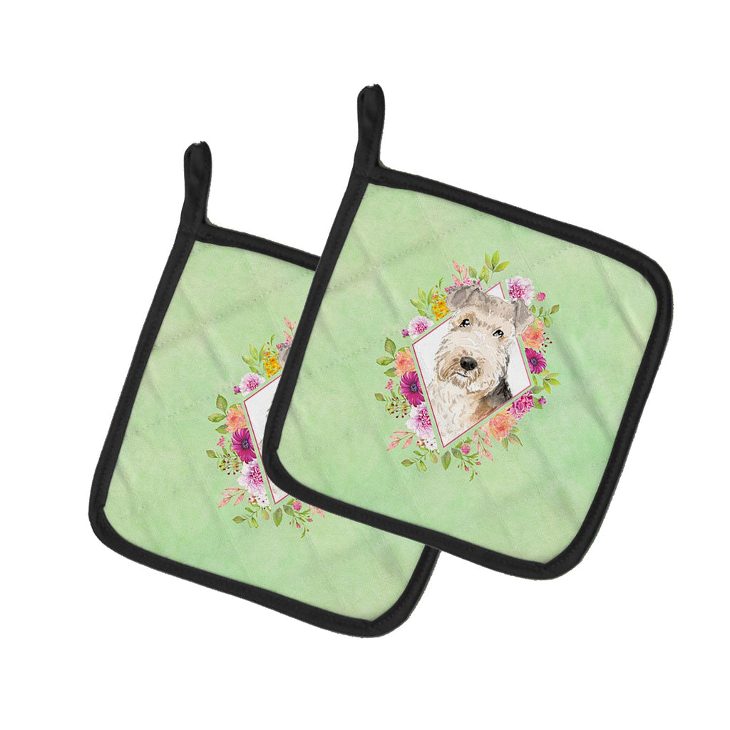 Lakeland Terrier Green Flowers Pot Holder Set of 2 Heat Resistant Quilted Hot Pads 7.5 x 7.5 Inch, Insulated Kitchen Trivets for Cooking & Baking