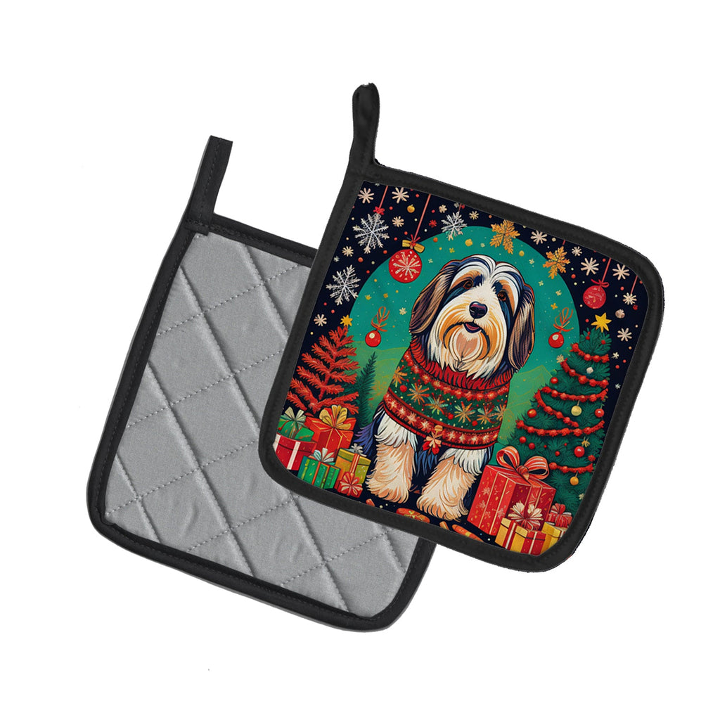 Bearded Collie Christmas Pot Holder Set of 2 Heat Resistant Quilted Hot Pads 7.5 x 7.5 Inch, Insulated Kitchen Trivets for Cooking & Baking