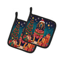 Bloodhound Christmas Pot Holder Set of 2 Heat Resistant Quilted Hot Pads 7.5 x 7.5 Inch, Insulated Kitchen Trivets for Cooking & Baking