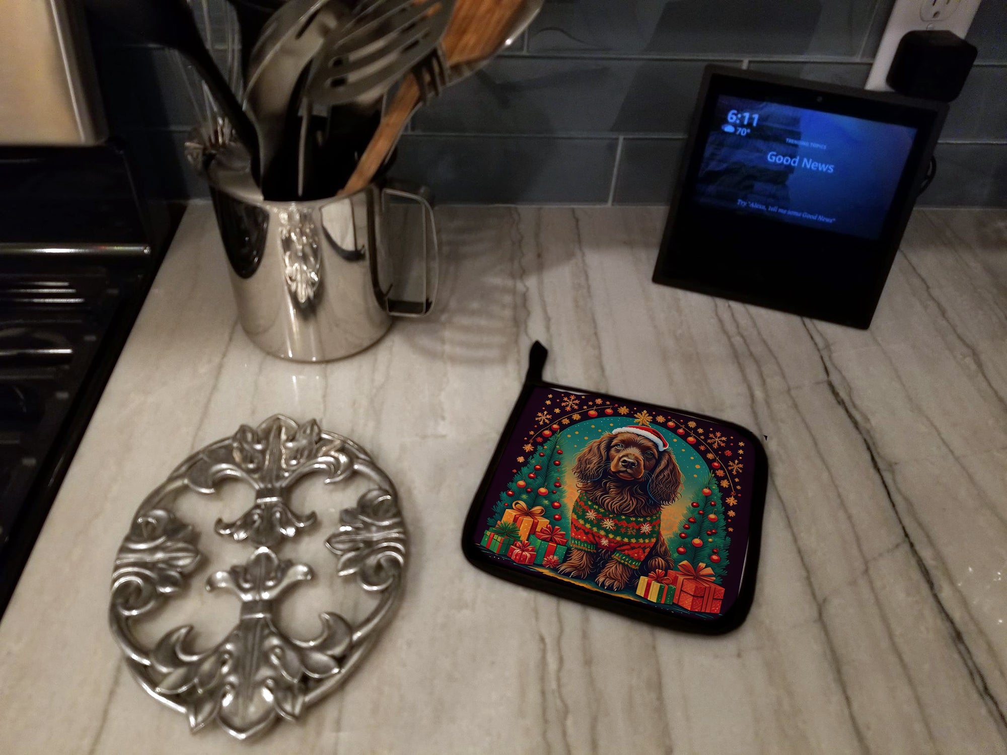 Boykin Spaniel Christmas Pot Holder Set of 2 Heat Resistant Quilted Hot Pads 7.5 x 7.5 Inch, Insulated Kitchen Trivets for Cooking & Baking