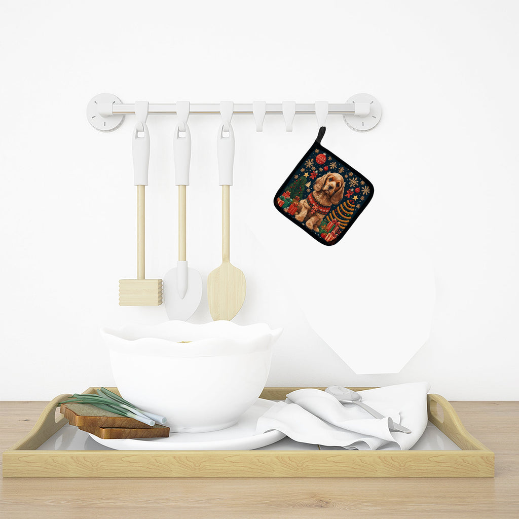 Cocker Spaniel Christmas Pot Holder Set of 2 Heat Resistant Quilted Hot Pads 7.5 x 7.5 Inch, Insulated Kitchen Trivets for Cooking & Baking