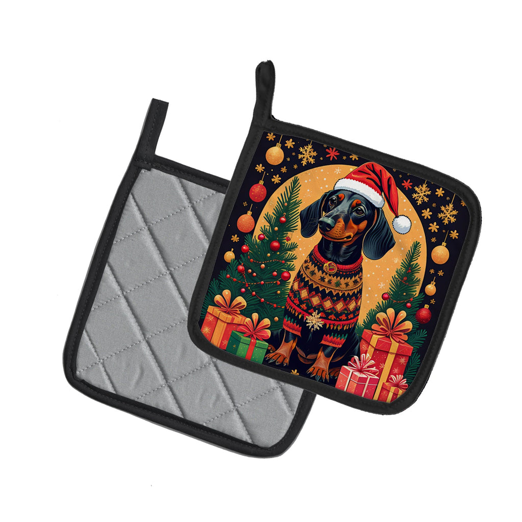 Black and Tan Dachshund Christmas Pot Holder Set of 2 Heat Resistant Quilted Hot Pads 7.5 x 7.5 Inch, Insulated Kitchen Trivets for Cooking & Baking