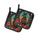 Doberman Pinscher Christmas Pot Holder Set of 2 Heat Resistant Quilted Hot Pads 7.5 x 7.5 Inch, Insulated Kitchen Trivets for Cooking & Baking