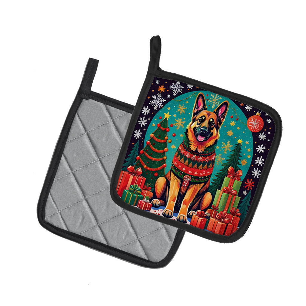German Shepherd Christmas Pot Holder Set of 2 Heat Resistant Quilted Hot Pads 7.5 x 7.5 Inch, Insulated Kitchen Trivets for Cooking & Baking