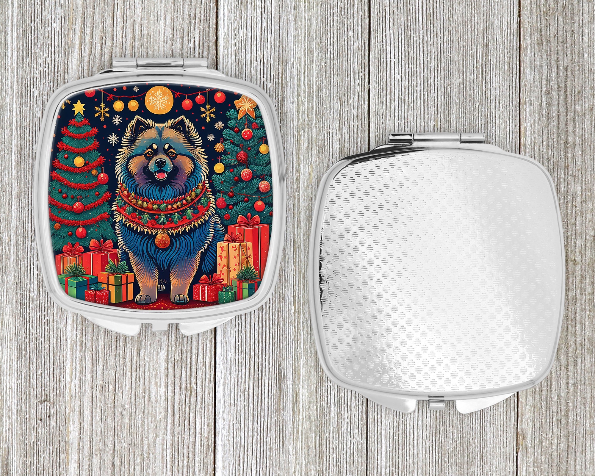 Keeshond Christmas Compact Mirror Decorative Travel Makeup Mirror for Women Girls Gifts Pocket Makeup Mirror Folding Handheld
