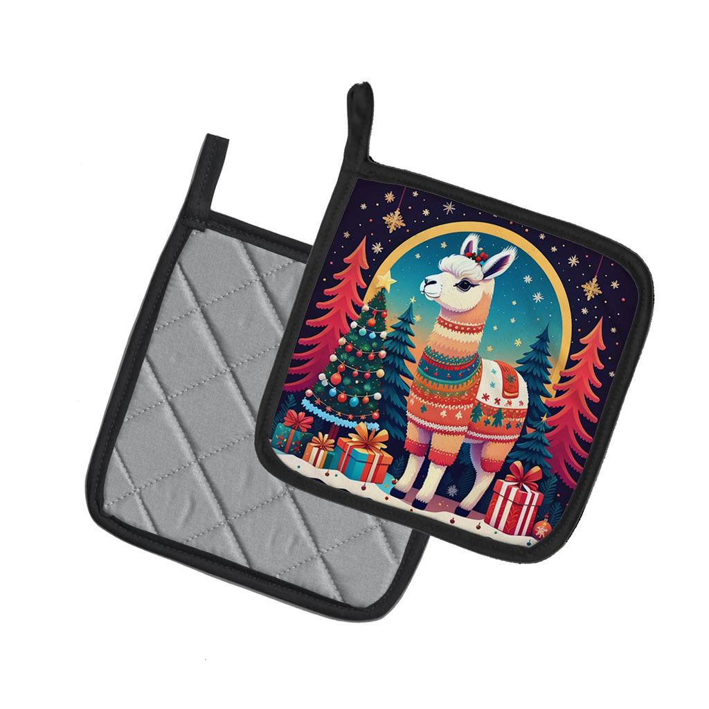 Llama Christmas Pot Holder Set of 2 Heat Resistant Quilted Hot Pads 7.5 x 7.5 Inch, Insulated Kitchen Trivets for Cooking & Baking