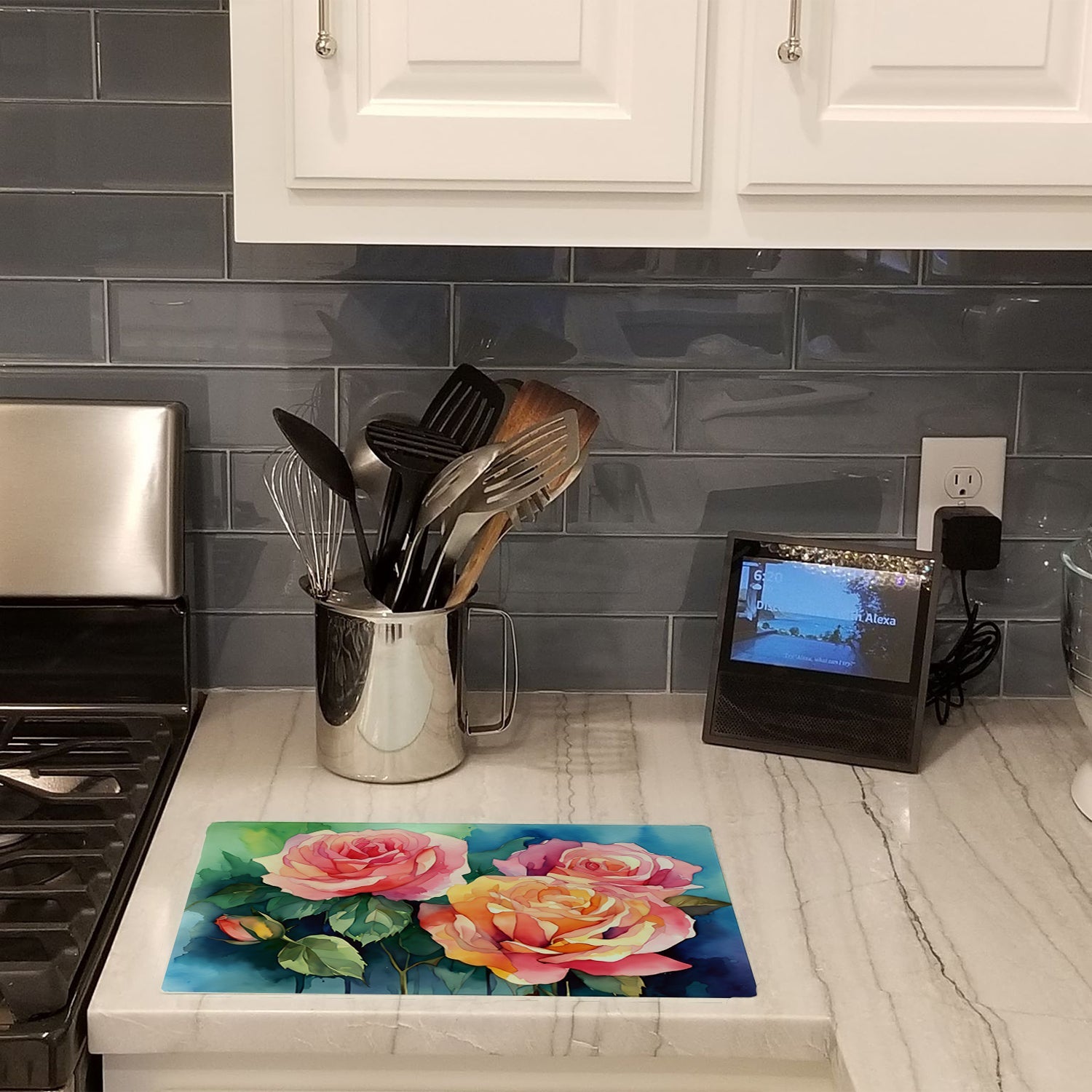 New York Roses in Watercolor Cutting Board Tempered Glass Kitchen Cutting Surface, Heat Resistant Chopping, Non-Slip Feet, Food Prep & Serving