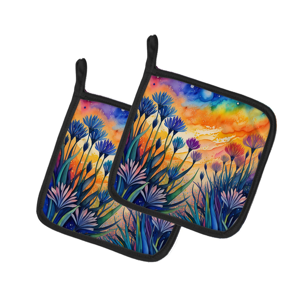 Colorful Agapanthus Pot Holder Set of 2 Heat Resistant Quilted Hot Pads 7.5 x 7.5 Inch, Insulated Kitchen Trivets for Cooking & Baking