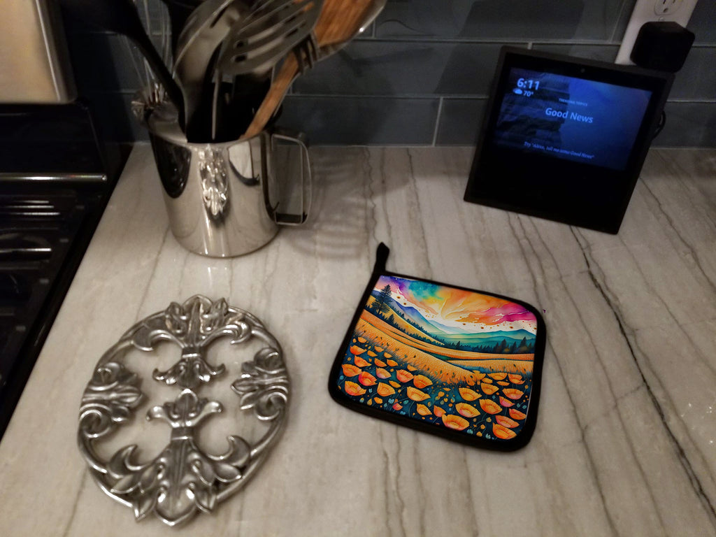 Colorful California poppies Pot Holder Set of 2 Heat Resistant Quilted Hot Pads 7.5 x 7.5 Inch, Insulated Kitchen Trivets for Cooking & Baking