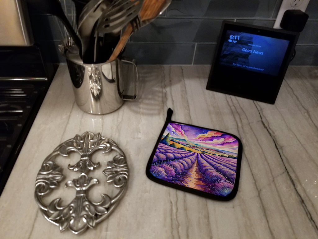 Colorful English Lavender Pot Holder Set of 2 Heat Resistant Quilted Hot Pads 7.5 x 7.5 Inch, Insulated Kitchen Trivets for Cooking & Baking