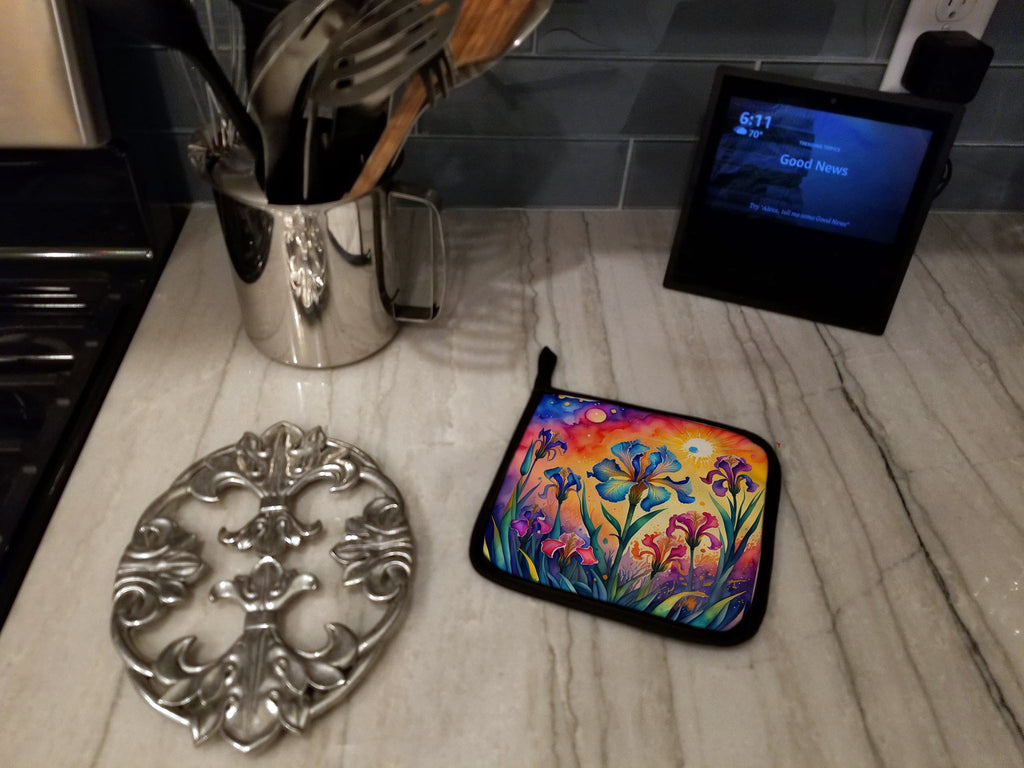 Colorful Iris Pot Holder Set of 2 Heat Resistant Quilted Hot Pads 7.5 x 7.5 Inch, Insulated Kitchen Trivets for Cooking & Baking