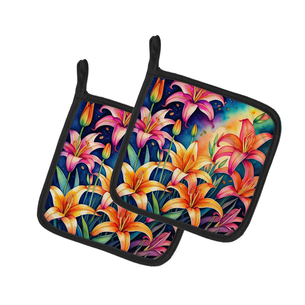 Colorful Lilies Pot Holder Set of 2 Heat Resistant Quilted Hot Pads 7.5 x 7.5 Inch, Insulated Kitchen Trivets for Cooking & Baking