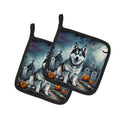 Alaskan Malamute Spooky Halloween Pot Holder Set of 2 Heat Resistant Quilted Hot Pads 7.5 x 7.5 Inch, Insulated Kitchen Trivets for Cooking & Baking