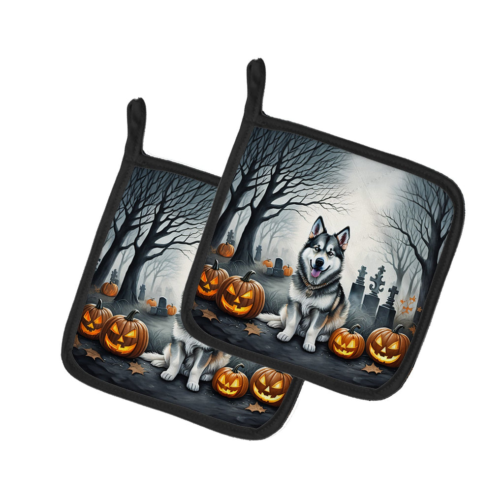 Alaskan Malamute Spooky Halloween Pot Holder Set of 2 Heat Resistant Quilted Hot Pads 7.5 x 7.5 Inch, Insulated Kitchen Trivets for Cooking & Baking