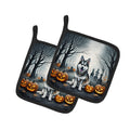 Alaskan Malamute Spooky Halloween Pot Holder Set of 2 Heat Resistant Quilted Hot Pads 7.5 x 7.5 Inch, Insulated Kitchen Trivets for Cooking & Baking