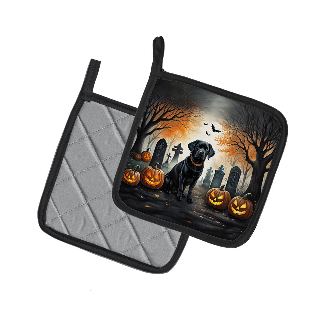 Black Labrador Retriever Spooky Halloween Pot Holder Set of 2 Heat Resistant Quilted Hot Pads 7.5 x 7.5 Inch, Insulated Kitchen Trivets for Cooking & Baking