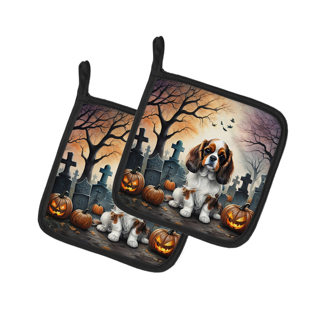 Cavalier Spaniel Spooky Halloween Pot Holder Set of 2 Heat Resistant Quilted Hot Pads 7.5 x 7.5 Inch, Insulated Kitchen Trivets for Cooking & Baking