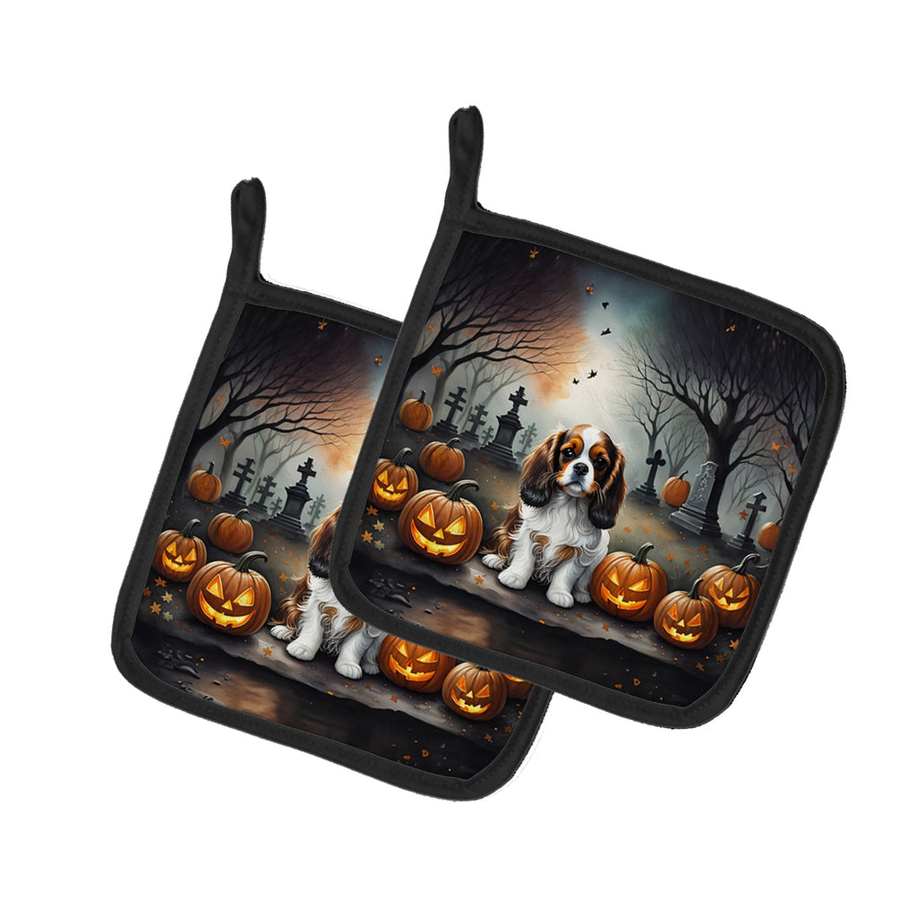 Cavalier Spaniel Spooky Halloween Pot Holder Set of 2 Heat Resistant Quilted Hot Pads 7.5 x 7.5 Inch, Insulated Kitchen Trivets for Cooking & Baking