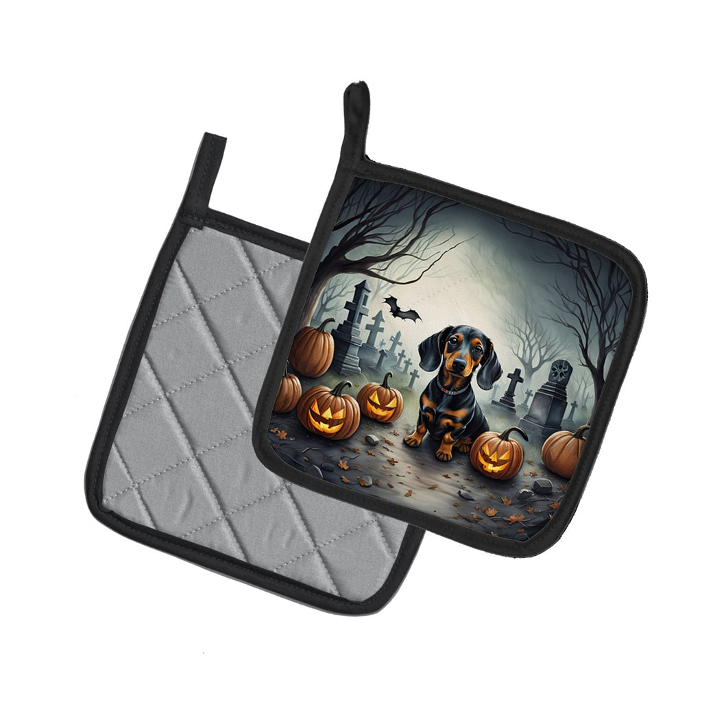 Dachshund Spooky Halloween Pot Holder Set of 2 Heat Resistant Quilted Hot Pads 7.5 x 7.5 Inch, Insulated Kitchen Trivets for Cooking & Baking