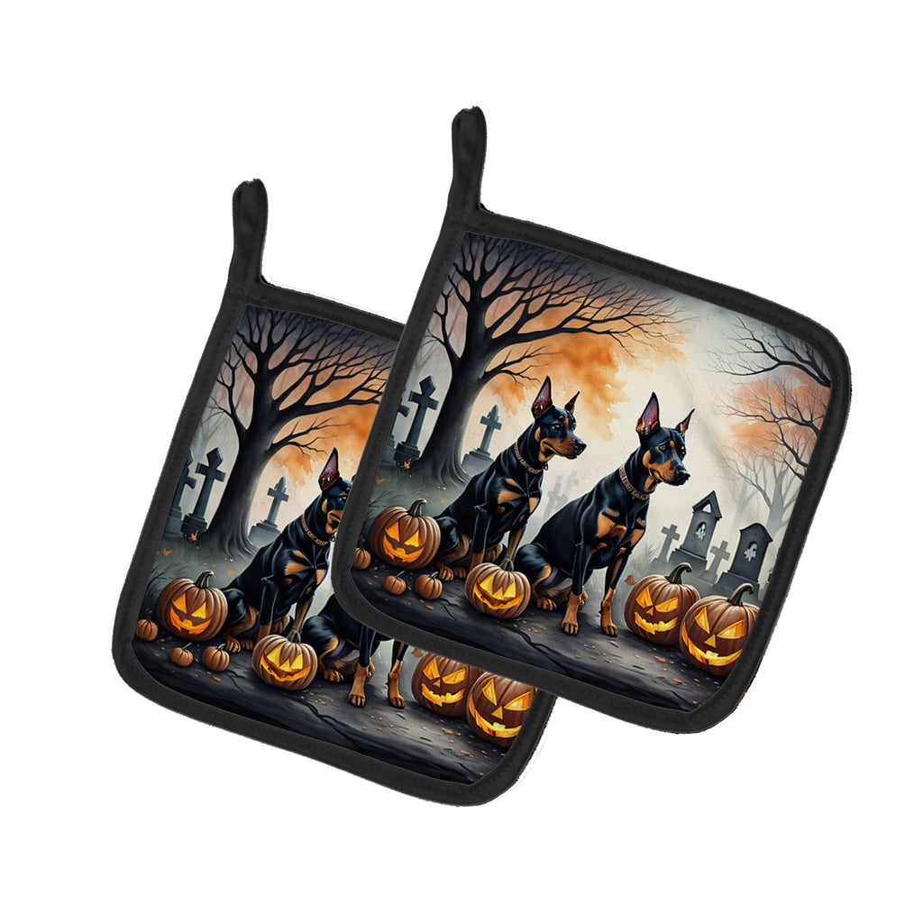 Doberman Pinscher Spooky Halloween Pot Holder Set of 2 Heat Resistant Quilted Hot Pads 7.5 x 7.5 Inch, Insulated Kitchen Trivets for Cooking & Baking