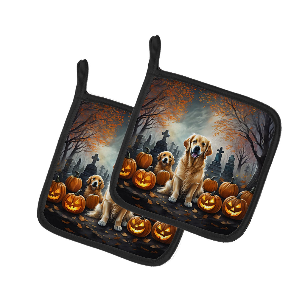 Golden Retriever Spooky Halloween Pot Holder Set of 2 Heat Resistant Quilted Hot Pads 7.5 x 7.5 Inch, Insulated Kitchen Trivets for Cooking & Baking