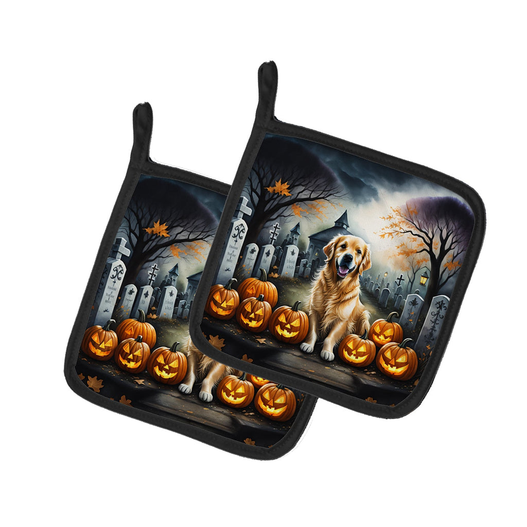 Golden Retriever Spooky Halloween Pot Holder Set of 2 Heat Resistant Quilted Hot Pads 7.5 x 7.5 Inch, Insulated Kitchen Trivets for Cooking & Baking