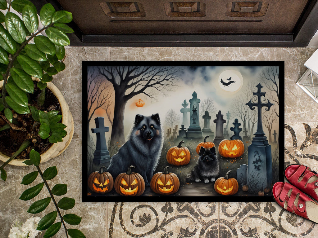 Keeshond Spooky Halloween Doormat Indoor Outdoor 18H X 27W Front Door Mat Rugs for Entryway, Non Slip Washable