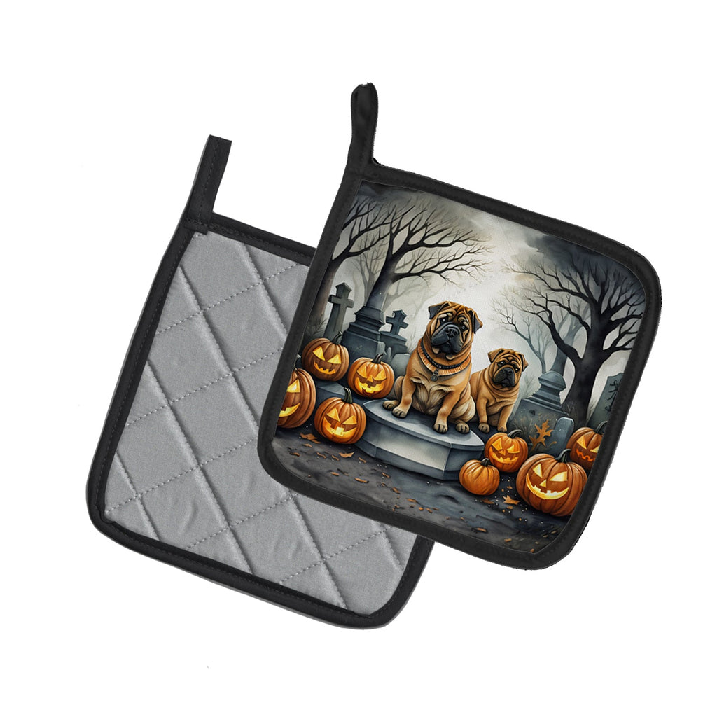 Shar Pei Spooky Halloween Pot Holder Set of 2 Heat Resistant Quilted Hot Pads 7.5 x 7.5 Inch, Insulated Kitchen Trivets for Cooking & Baking