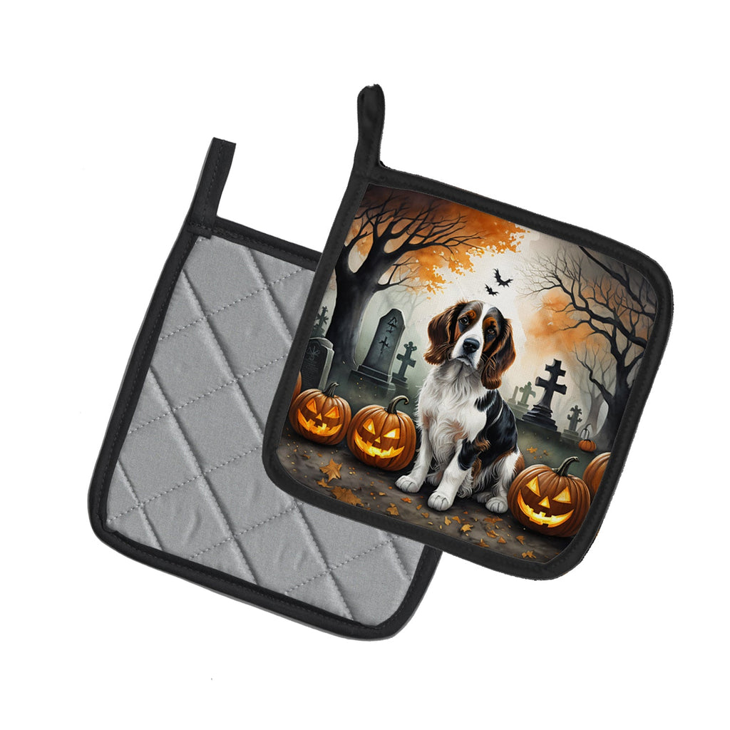 Welsh Springer Spaniel Spooky Halloween Pot Holder Set of 2 Heat Resistant Quilted Hot Pads 7.5 x 7.5 Inch, Insulated Kitchen Trivets for Cooking & Baking