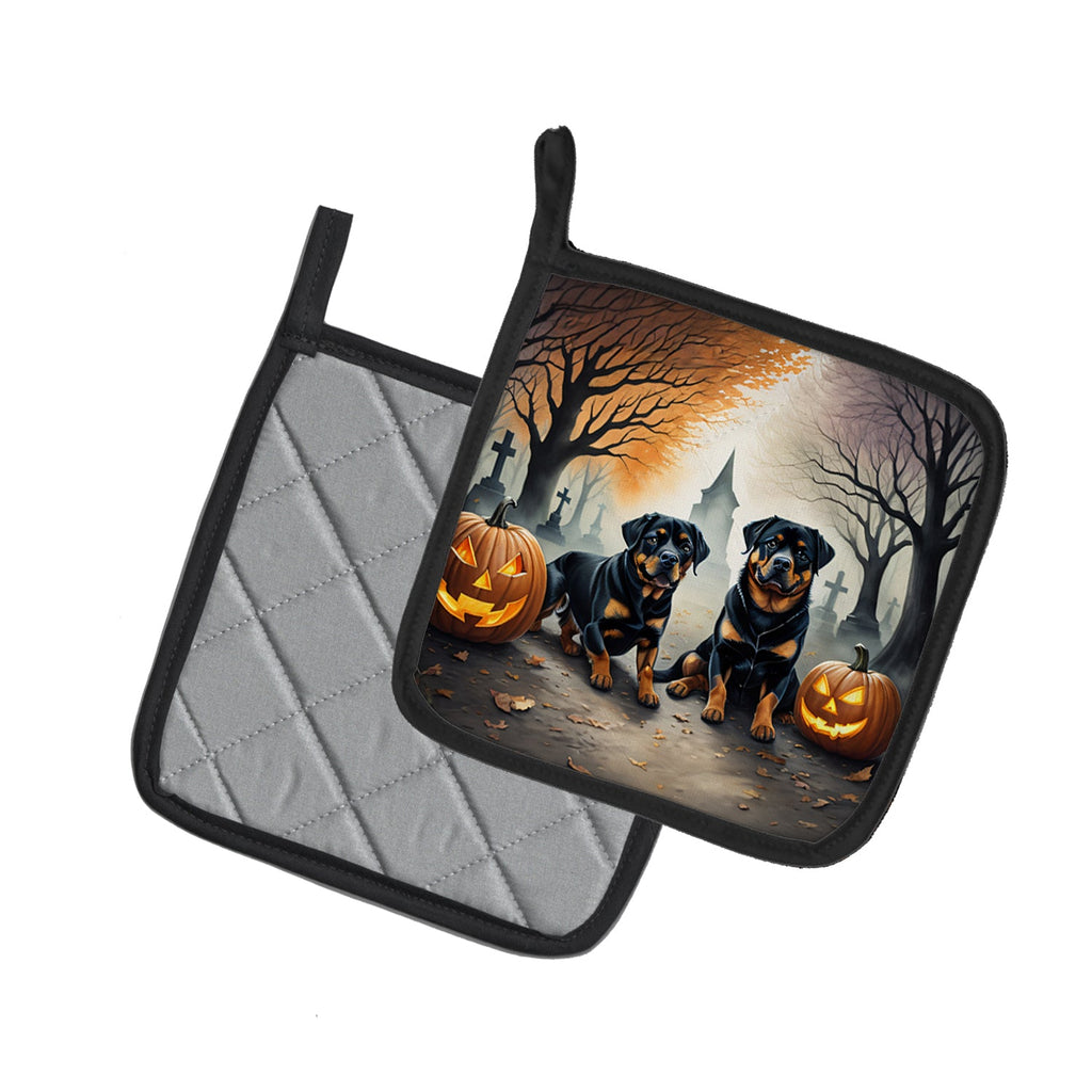 Rottweiler Spooky Halloween Pot Holder Set of 2 Heat Resistant Quilted Hot Pads 7.5 x 7.5 Inch, Insulated Kitchen Trivets for Cooking & Baking