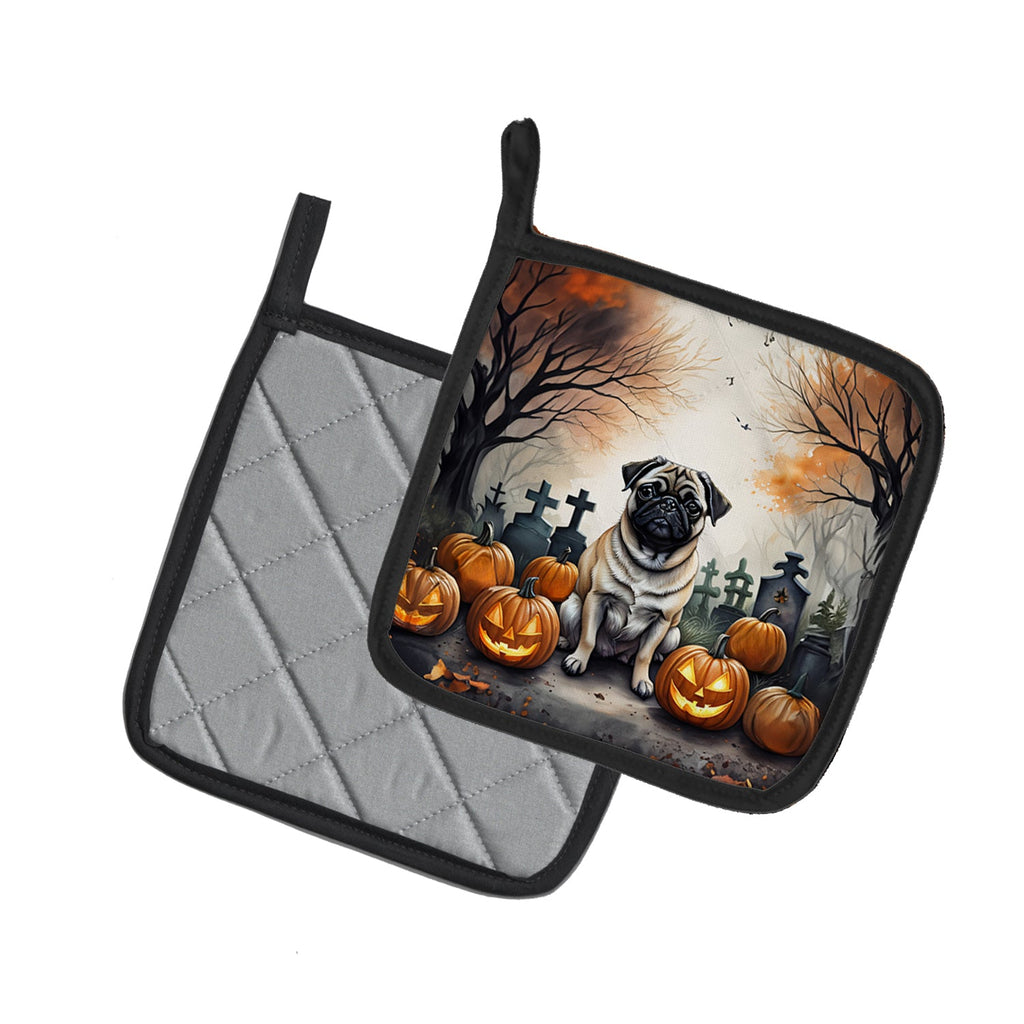 Fawn Pug Spooky Halloween Pot Holder Set of 2 Heat Resistant Quilted Hot Pads 7.5 x 7.5 Inch, Insulated Kitchen Trivets for Cooking & Baking