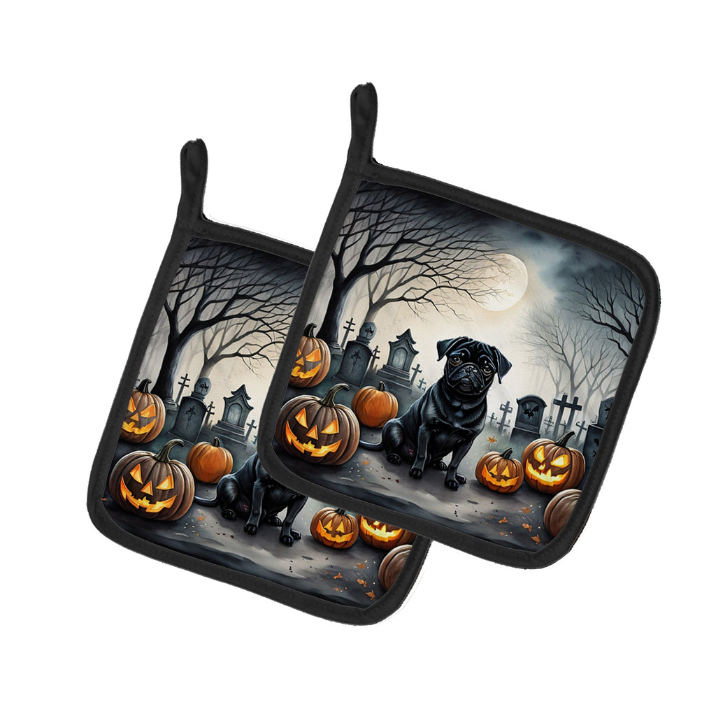 Black Pug Spooky Halloween Pot Holder Set of 2 Heat Resistant Quilted Hot Pads 7.5 x 7.5 Inch, Insulated Kitchen Trivets for Cooking & Baking