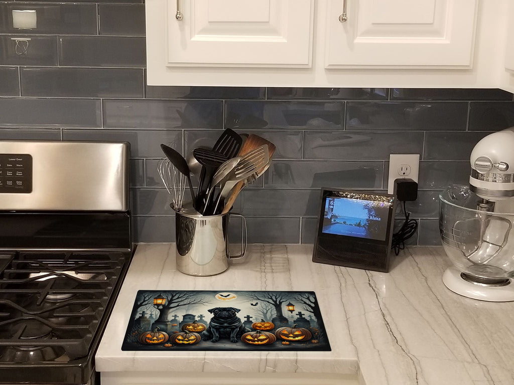 Black Pug Spooky Halloween Cutting Board Tempered Glass Kitchen Cutting Surface, Heat Resistant Chopping, Non-Slip Feet, Food Prep & Serving