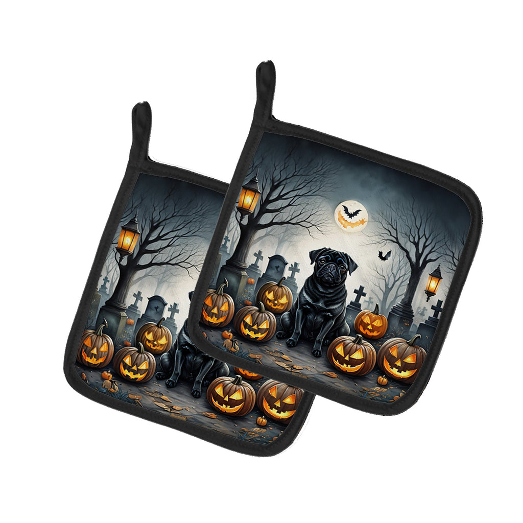 Black Pug Spooky Halloween Pot Holder Set of 2 Heat Resistant Quilted Hot Pads 7.5 x 7.5 Inch, Insulated Kitchen Trivets for Cooking & Baking