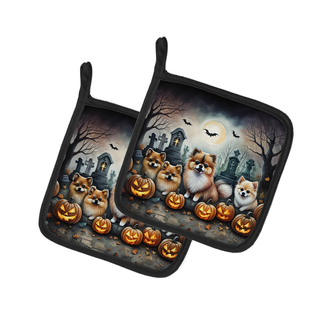 Pomeranian Spooky Halloween Pot Holder Set of 2 Heat Resistant Quilted Hot Pads 7.5 x 7.5 Inch, Insulated Kitchen Trivets for Cooking & Baking