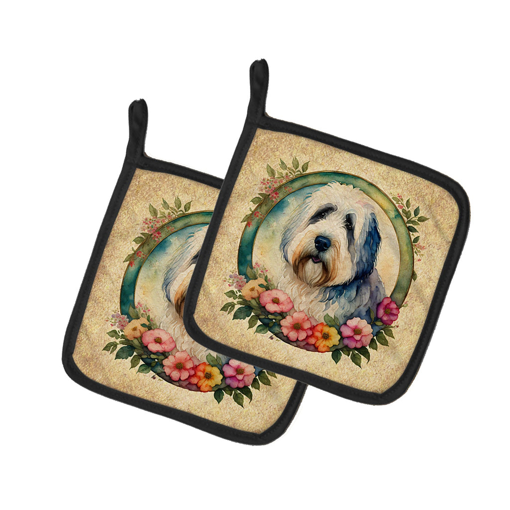 Old English Sheepdog and Flowers Pot Holder Set of 2 Heat Resistant Quilted Hot Pads 7.5 x 7.5 Inch, Insulated Kitchen Trivets for Cooking & Baking